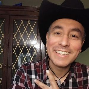 Meet your Posher, Manuel